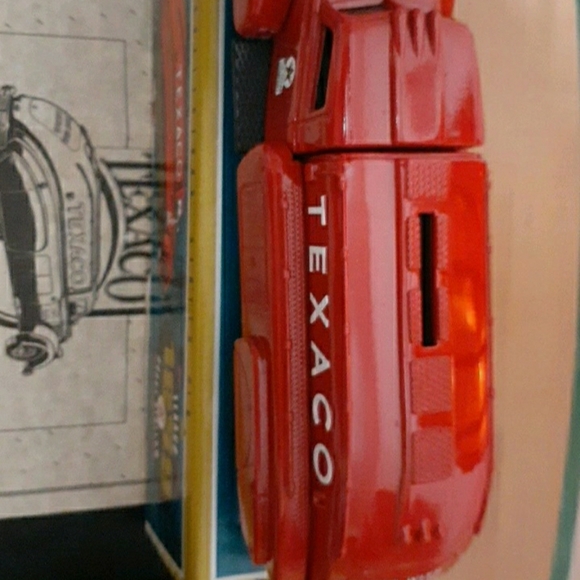 1939 Texaco Dodge Airflow Tanker - Picture 3 of 7